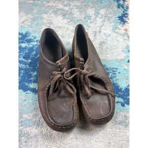 Clarks Womens Brown Shoes Size 8.5